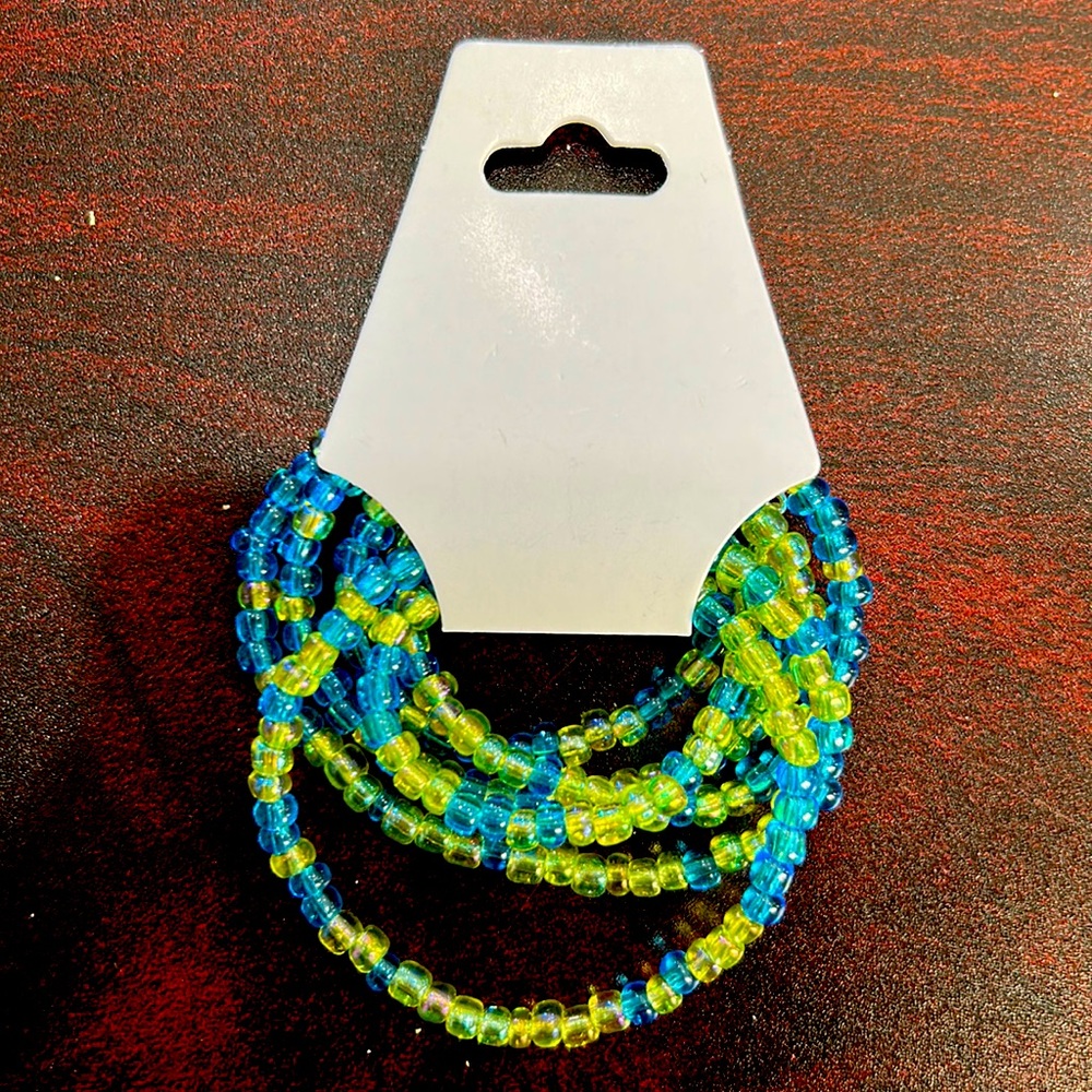33 1/2in light blue and light green belly chains